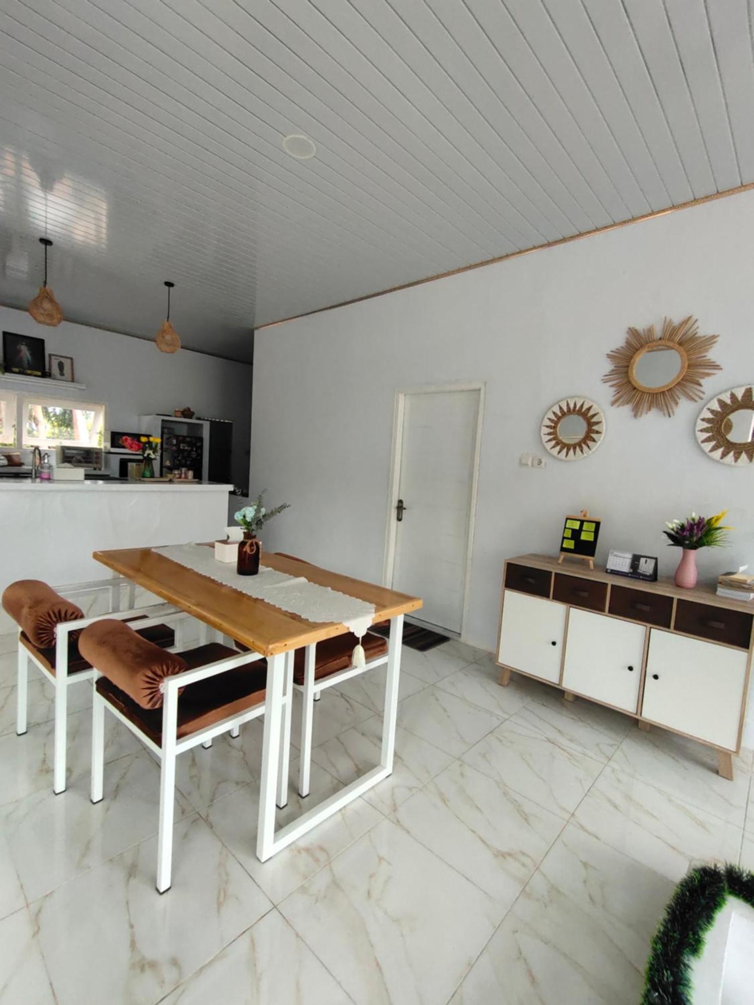 Stella Villa Ngurbloat Extérieur photo